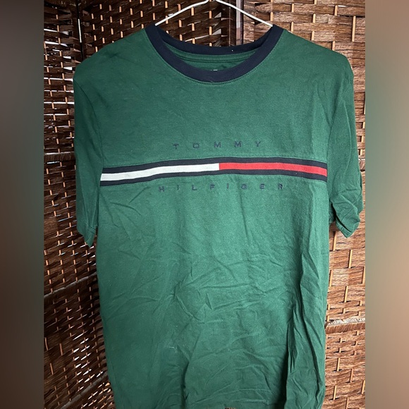 3 Small Tommy Hilfiger Tee shirts - Picture 2 of 6